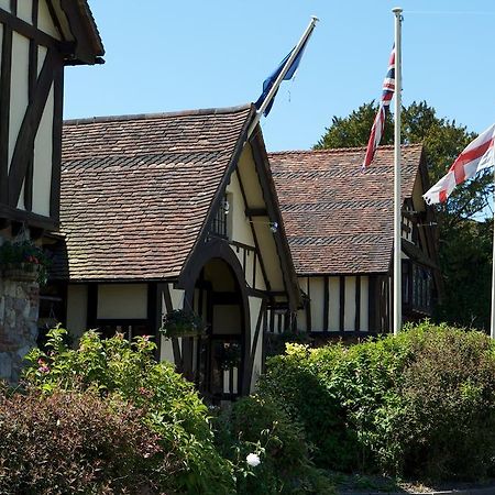 The Horseshoe Inn Herstmonceux Exterior foto