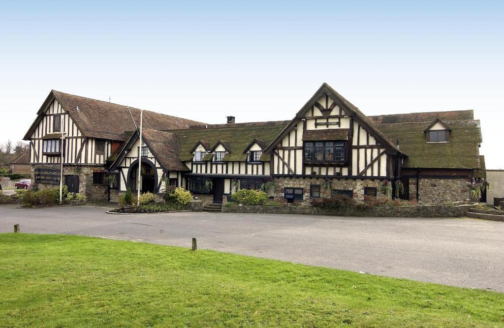 The Horseshoe Inn Herstmonceux Exterior foto