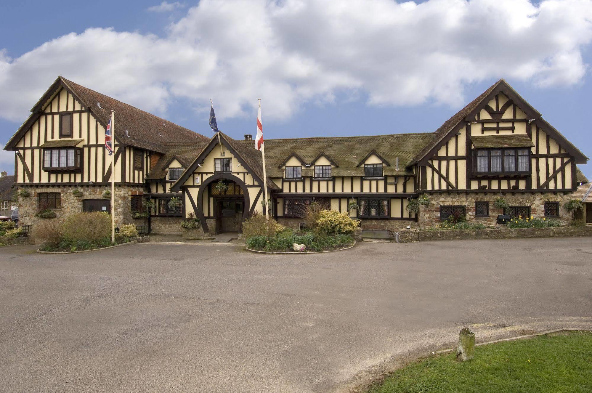The Horseshoe Inn Herstmonceux Exterior foto
