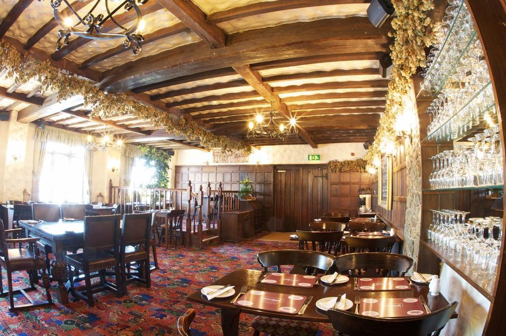 The Horseshoe Inn Herstmonceux Exterior foto